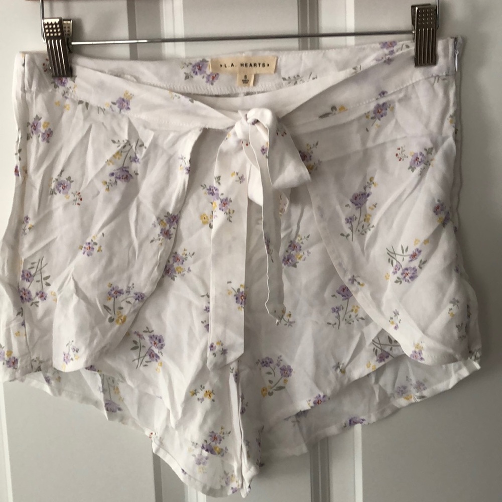 Women’s LA hearts wrap shorts